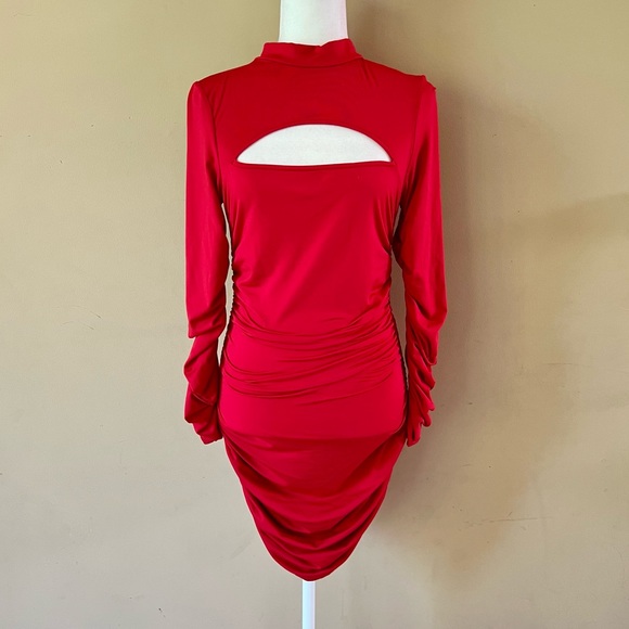 DAAWENXI Medium Sexy Long Sleeve Cut Out Bodycon Ruched Party Club Red Dress - Picture 3 of 6